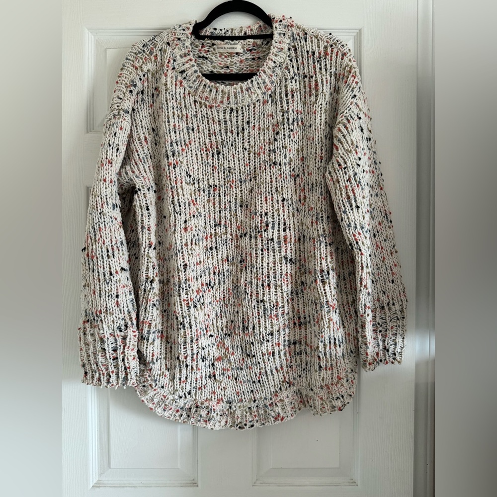 Moon and Madison multicolor sweater. Good used condition. Size L.